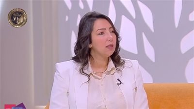  مؤلفة كتاب 
