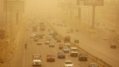 رمال وأتربة.. تحذيرات من 