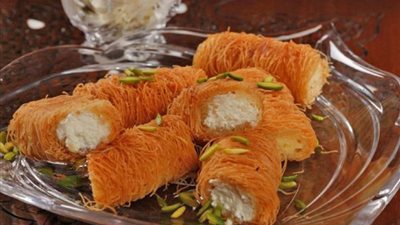احفظي الوصفة قبل شهر رمضان.. طريقة تحضير كنافة بالقشطة الكريمي في دقائق 