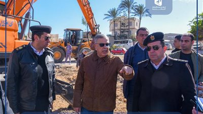 تحركات غير مسبوقة من محافظ الإسكندرية لتطوير طريق مطروح|تفاصيل