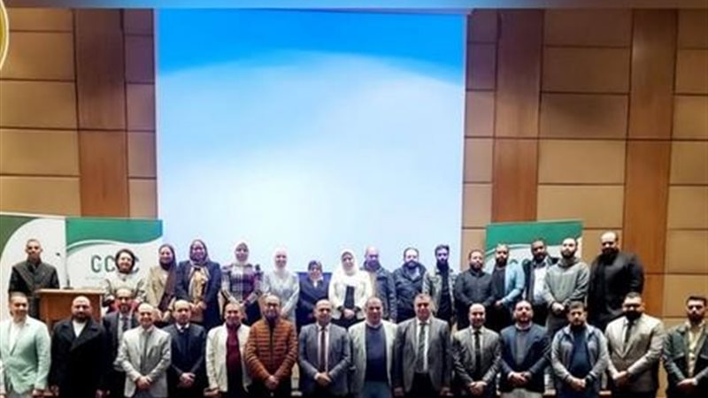 المشاركون في الجلسة