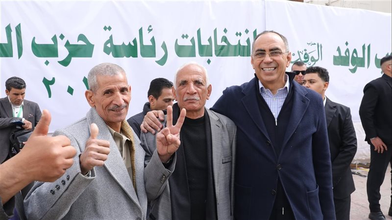 هاني سري الدين يصل إلى مقر الوفد للإدلاء بصوته