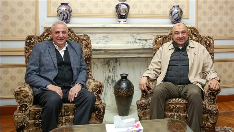 وزير قطاع الأعمال العام 