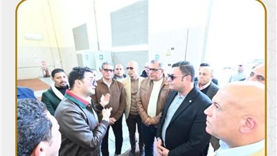 وزير الإسكان يتفقد مشروع رفع كفاءة محطة تنقية مياه الشرب بمدينة الشيخ زايد