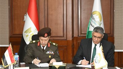 القوات المسلحة توقع عقدا لتقديم خدمات الطوارئ والسلامة لمحافظة الجيزة
