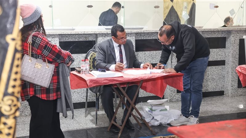  انتظام عملية التصويت في انتخابات النقابات الفرعية 