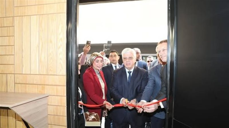 جانب من الافتتاح 