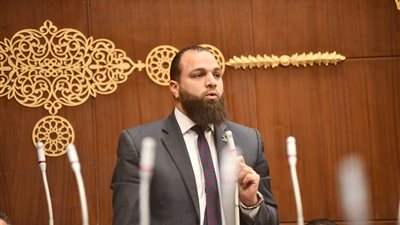 متحدث 