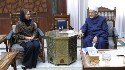 مدير منظمة تنمية المرأة تشكر الإمام الأكبر على نجاح مؤتمر الأزهر 