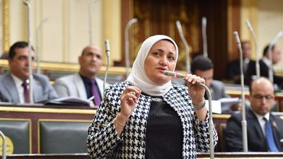 نائبة البرلمان تتساءل: لماذا تجاوزت الحكومة سقف زيادات أسعار البنزين والغاز؟