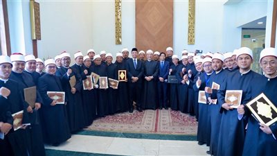 أكاديمية الأزهر تختتم دورة التأصيل اللغوي ومنهجية الفهم الشرعي لأئمة إندونيسيا