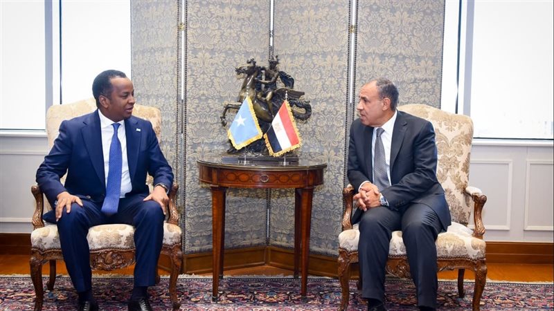 وزير الخارجية ونظيره الصومالي