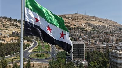 الجيش السوري يعلن تفاهمات مع قسد في الحسكة لتأمين المناطق وفتح الطرق