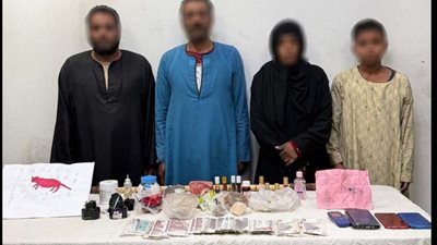 اعترافات صادمة لـ4 دجالين بأسوان: “كنا ندّعي العلاج الروحاني ونستولي على أموال المواطنين”