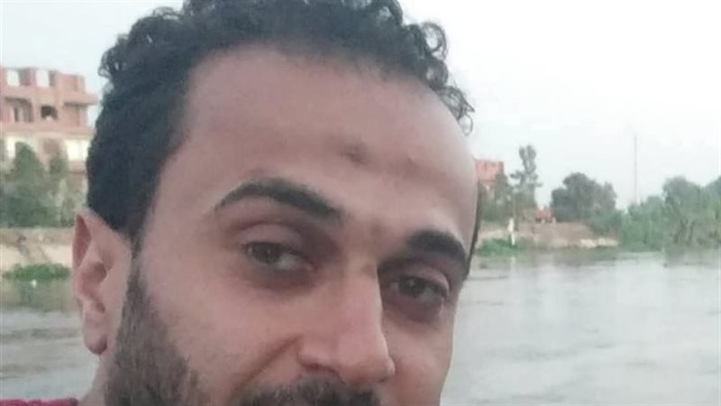 صورة الشاب المتوفي