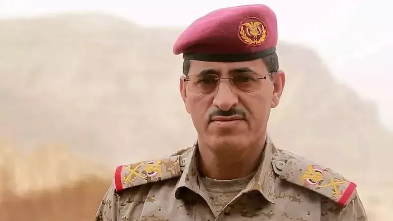  اللواء الركن طاهر علي عيضة العقيلي وزيرًا للدفاع