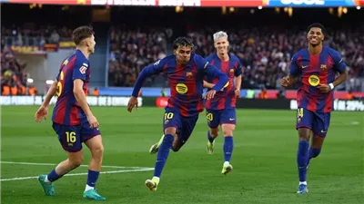 أربعة لاعبين في برشلونة مهددون بالإيقاف قبل مواجهة نيوكاسل في دوري الأبطال