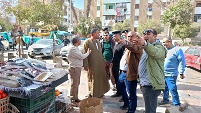  حملة مكبرة لرفع الإشغالات بمركز خدمات الحي الثاني بالشروق
