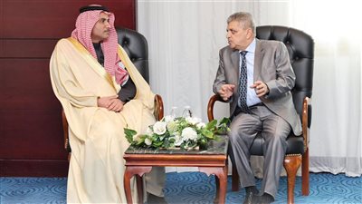 رئيس قناة السويس يجتمع مع رئيس الهيئة العامة للموانئ السعودية لبحث التعاون
