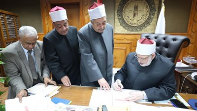 وكيل الأزهر يعتمد نتائج الشهادتين الابتدائية والإعدادية