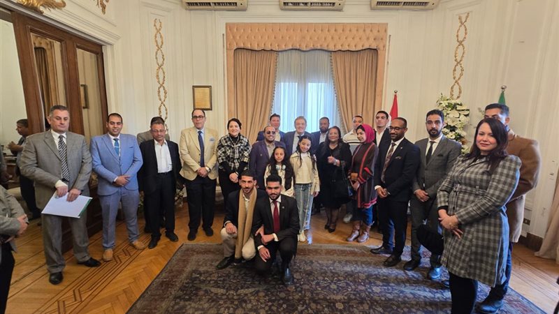 رئيس حزب الوفد يستقبل اتحاد «بشبابها» 