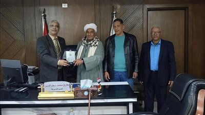 محافظ قنا يهنئ مديرية التربية والتعليم لفوزها بالمركز الثالث بقطاع الوجه القبلي