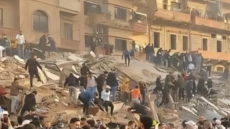 المبني المنهار 