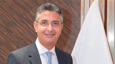 كاري أون والمعادلة الصعبة..كيف نجح فاروق في حقيبة وزارة التموين؟ 
