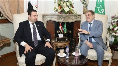 البدوي يستقبل‭ ‬رئيس‭ ‬حزب‭ ‬العدل ..ويؤكد:‭ ‬يمثل‭ ‬إضافة‭ ‬حقيقية‭ ‬للحياة‭ ‬السياسية‭ ‬المصرية