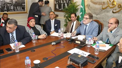 الهيئة‭ ‬العليا‭ ‬للوفد‭ ‬تقر‭ ‬اختيار «‬داود‮» لبرلمانية النواب.. وعبد العزيز للشيوخ