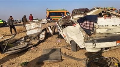 إصابة 25 شخصا ووفاة آخر في انقلاب ميكروباص بطريق مصر الإسماعيلية الصحراوى 