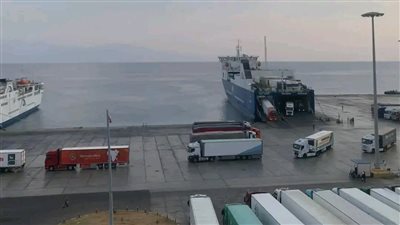 تداول 22 ألف طن و1297 شاحنة بضائع عامة ومتنوعة بموانئ البحر الأحمر