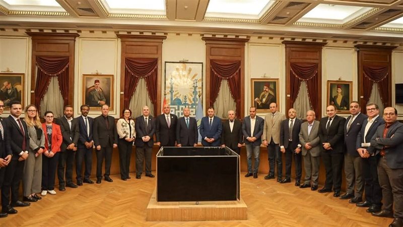 مشروعات تنموية بالزاوية الحمراء 