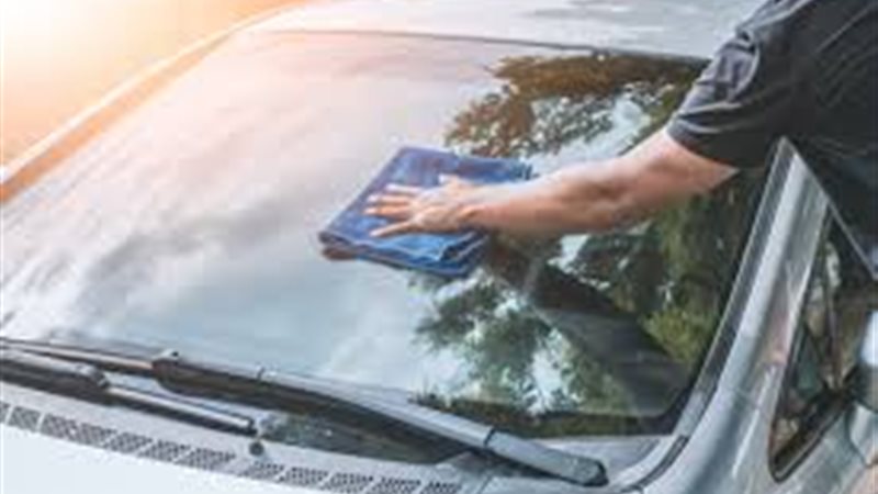 نصائح ADAC الذهبية للحفاظ على زجاج سيارتك 