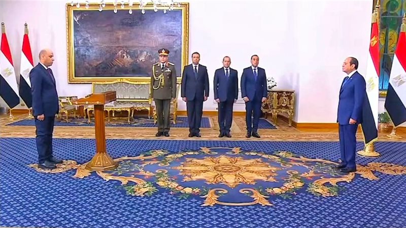 أثناء تأدية اليمين الدستوري 
