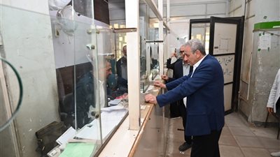 محافظ الغربية يقود جولة ميدانية موسعة بالمحلة لإعادة الانضباط ورفع الإشغالات