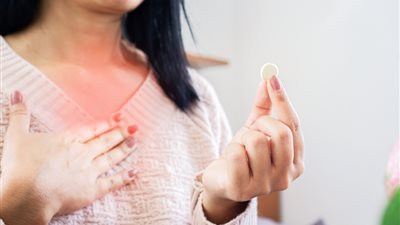تحذيرات من آثار جانبية محتملة لدواء شائع يعالج حرقة المعدة