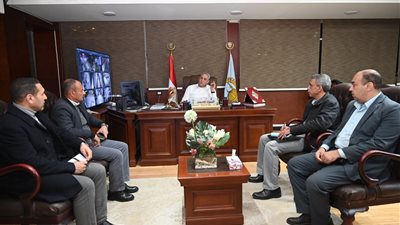 محافظ الغربية يشدد على إزالة مخالفات البناء وتحسين الخدمات بالمحلة الكبرى
