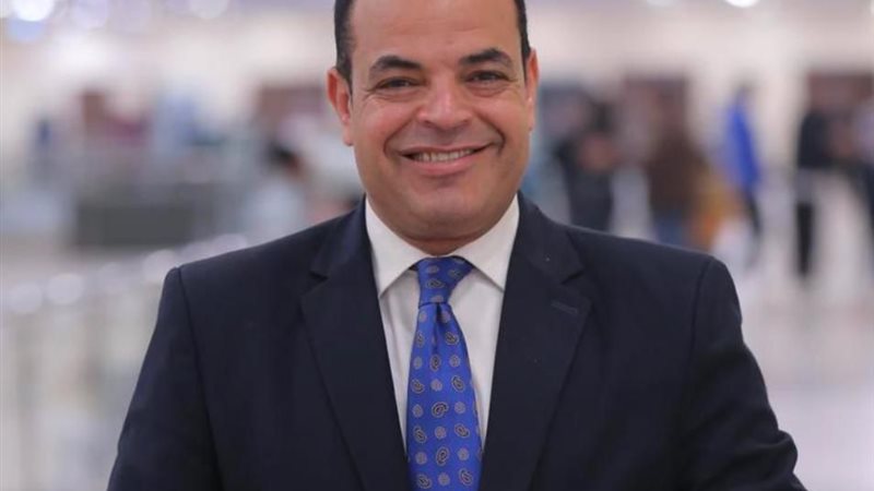 الإعلامي أيمن عدلي
