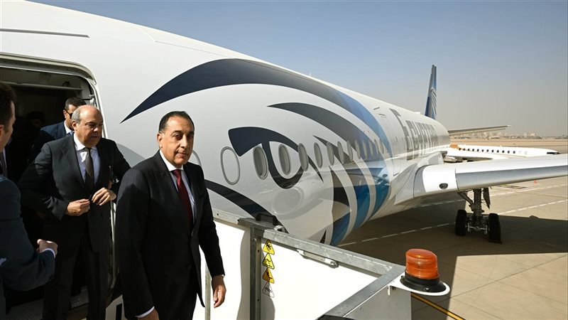رئيس الوزراء يتفقد أول طائرة من طراز Airbus A350-900 