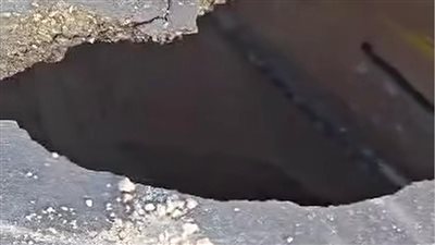 هبوط أرضي بالطريق الأوسطي عند نزلة الواحات في 6 أكتوبر