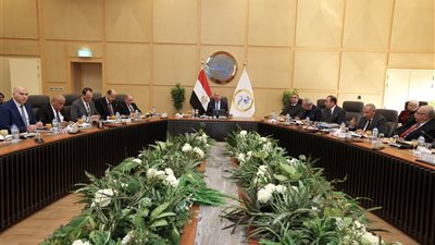 وزير النقل: توريد 529 أتوبيسا وميني باص لـ«القابضة للنقل البحري والبري»