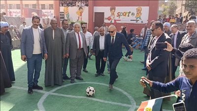 محافظ الأقصر يفتتح مجمع ملاعب مدرسة العضايمة للتعليم الأساسي