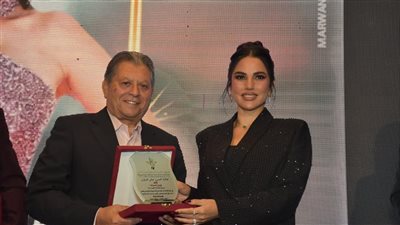  درة زروق تُلقي كلمة مؤثرة خلال تسلّمها لجائزة أفضل فيلم روائي عن وين صرنا