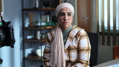 من الكواليس.. فاطمة عادل شقيقة هدى المفتي في مسلسل «سوا سوا»