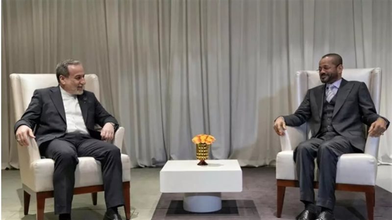 وزير الخارجية الايراني ونظيره العماني 
