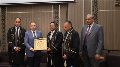 جامعة قنا تنظم حفل ختام برنامج الماجستير المهني لإدارة الأعمال بكلية التجارة
