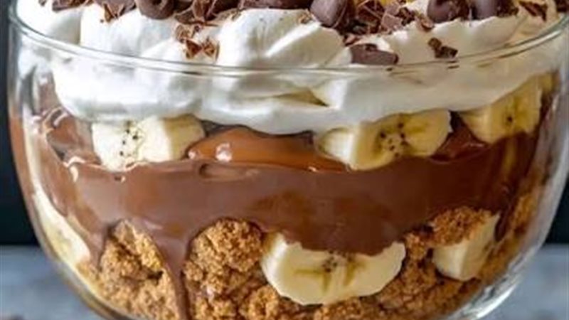 ترافيل الموز بصوص الكراميل 