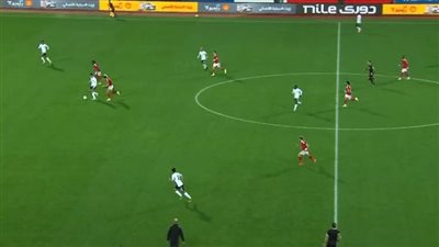 إمام عاشور يتقدم بهدف للأهلي في شباك الجونة بالدوري