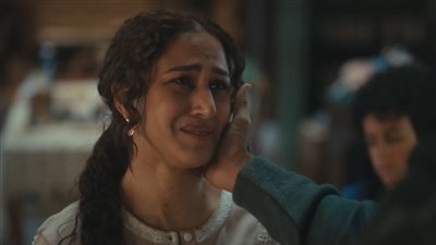 جهاد حسام الدين تستقبل شقيقها عمرو سعد بالدموع في إفراج